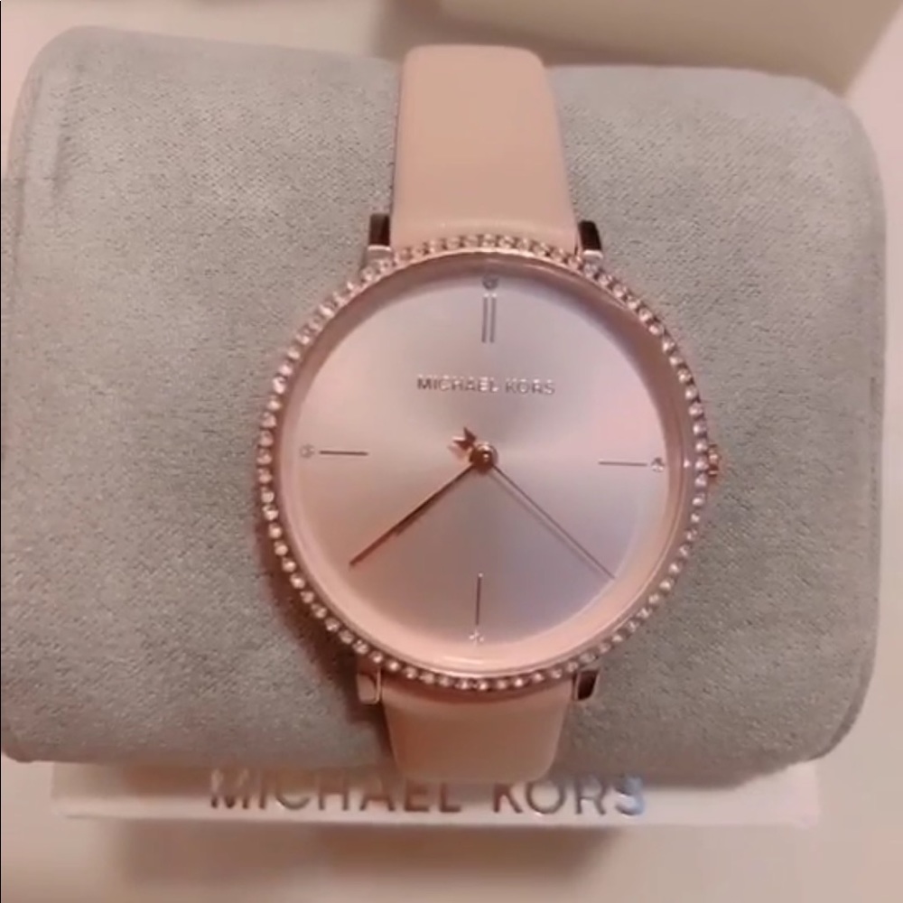 michael kors rose gold watch leather strap